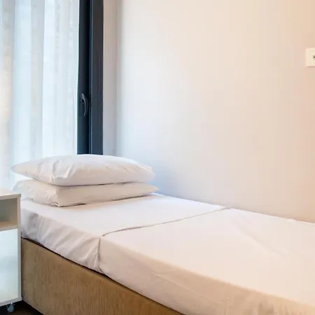 Sea View Flat With Shared Pool 5 Min To Beach *
