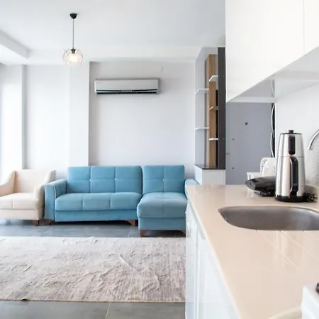 Sea View Flat With Shared Pool 5 Min To Beach *